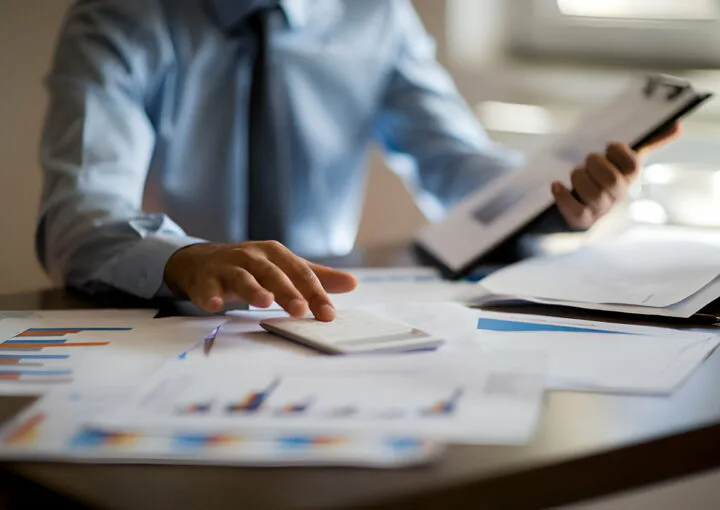 How much should branding cost 2022?